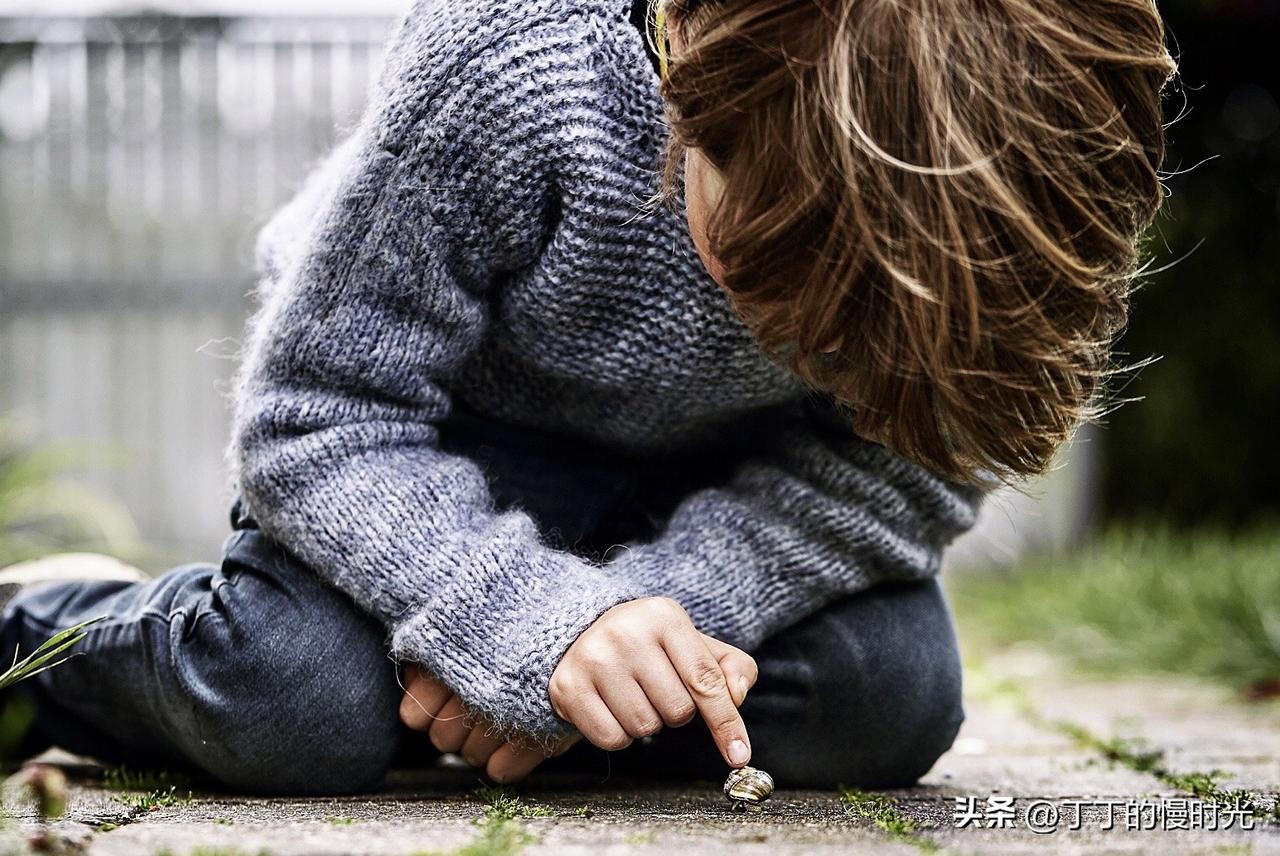 我这么写出来，外地人不一定看得懂是什么意思，当然，如果他们听到四川人这么说，也一
