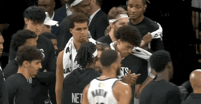 nba中国赛2025 次战，篮网111比109击败太阳，曾凡博未获得出场时间。新