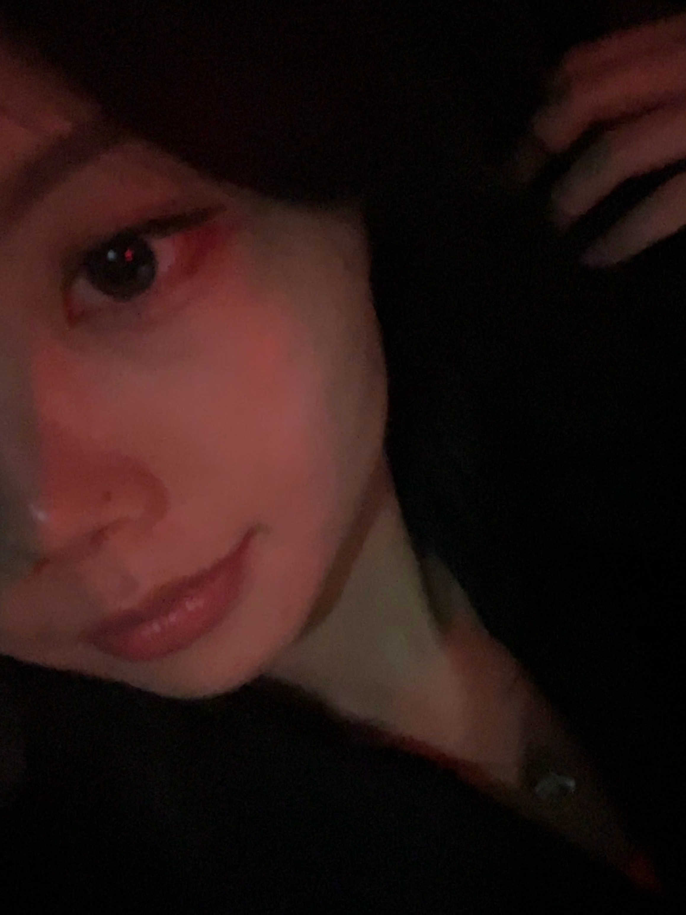 八百年化一次全妆被同事被陌生人都说好看今天给姐夸爽了嘻嘻 
