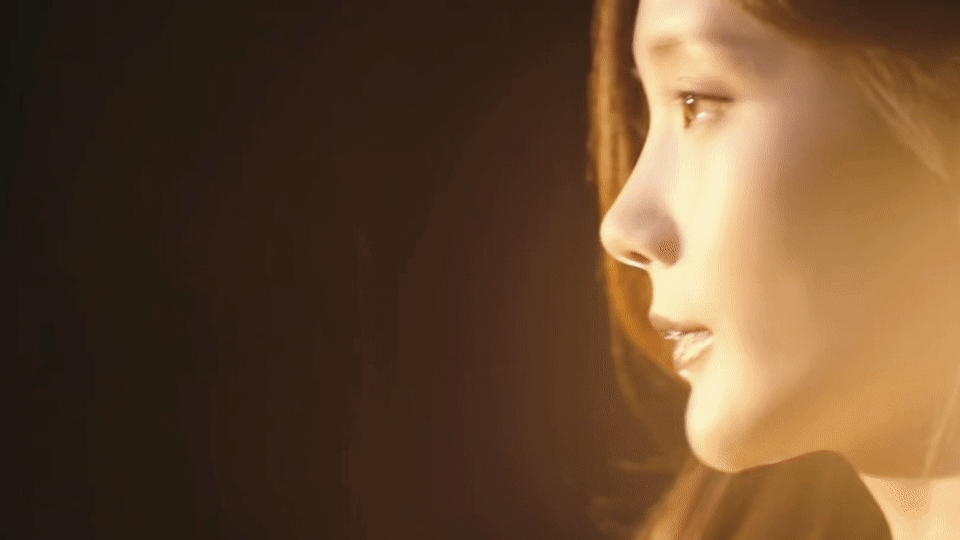 施华蔻让李一桐爸妈美回当年 看完施华蔻短片，突然想起我工作后第一次升职那天。父母