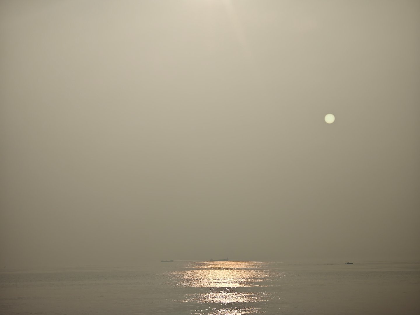 月薪3万意味着日薪1379月薪3万，如果按正常上班族来说，这是大佬级别的职位。不