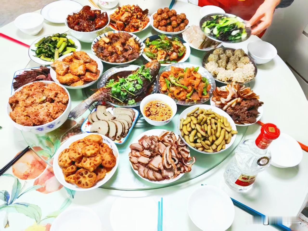 猜一下这一桌是那里的菜