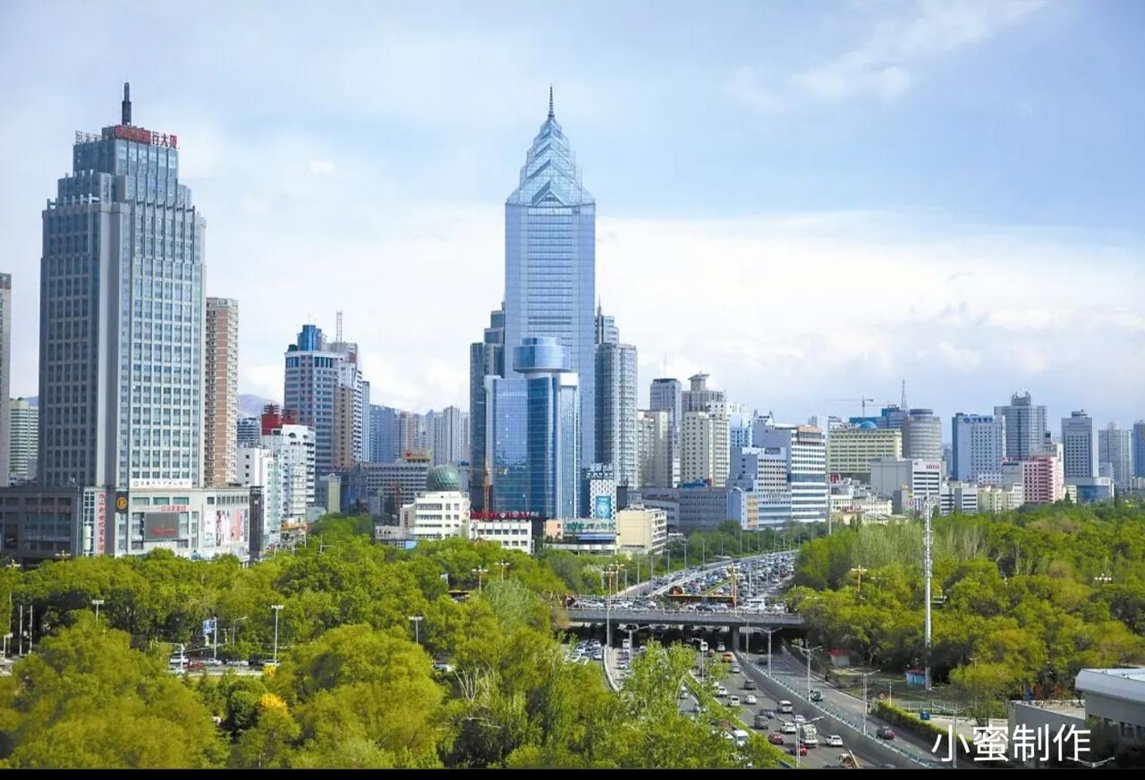 新疆未来最繁华的4座城市，你猜到了吗？
 
热点概况
 
在“一带一路”倡议的大