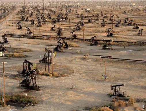 【财富晚茶】午盘透析(11.03)：北证涨0.07%：油气反弹玻璃回调导语：作者