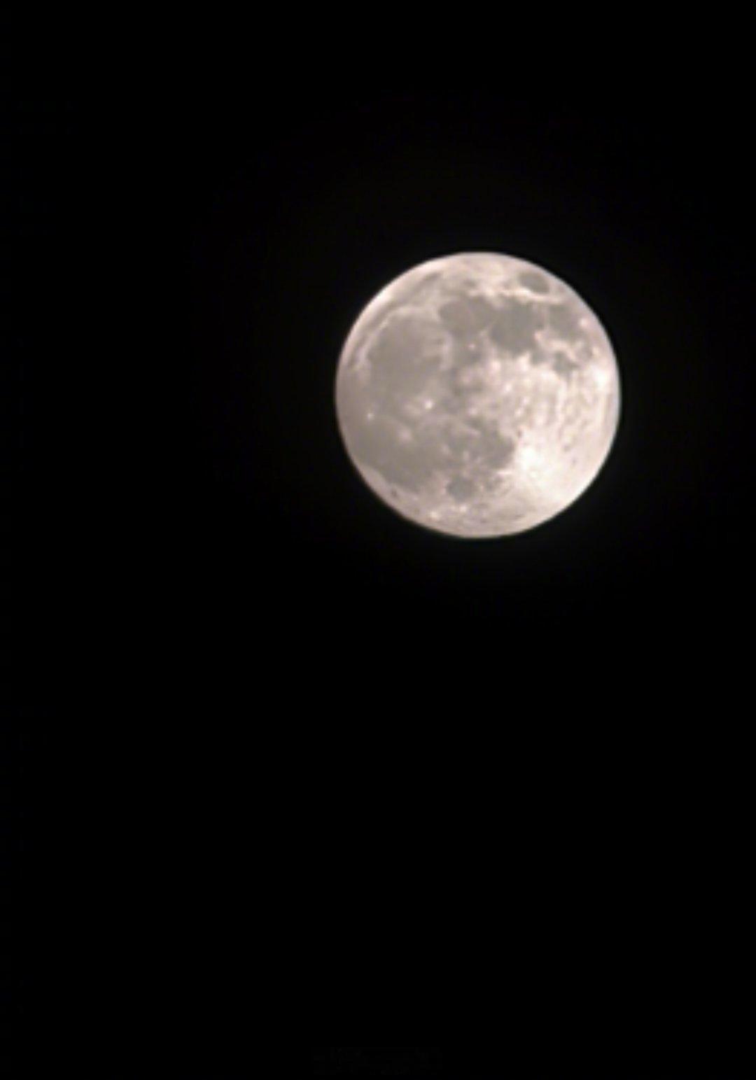 今晚中秋之月。。[好喜欢][围观][月亮]🌕中秋节的来历，你知道吗？月圆人团圆