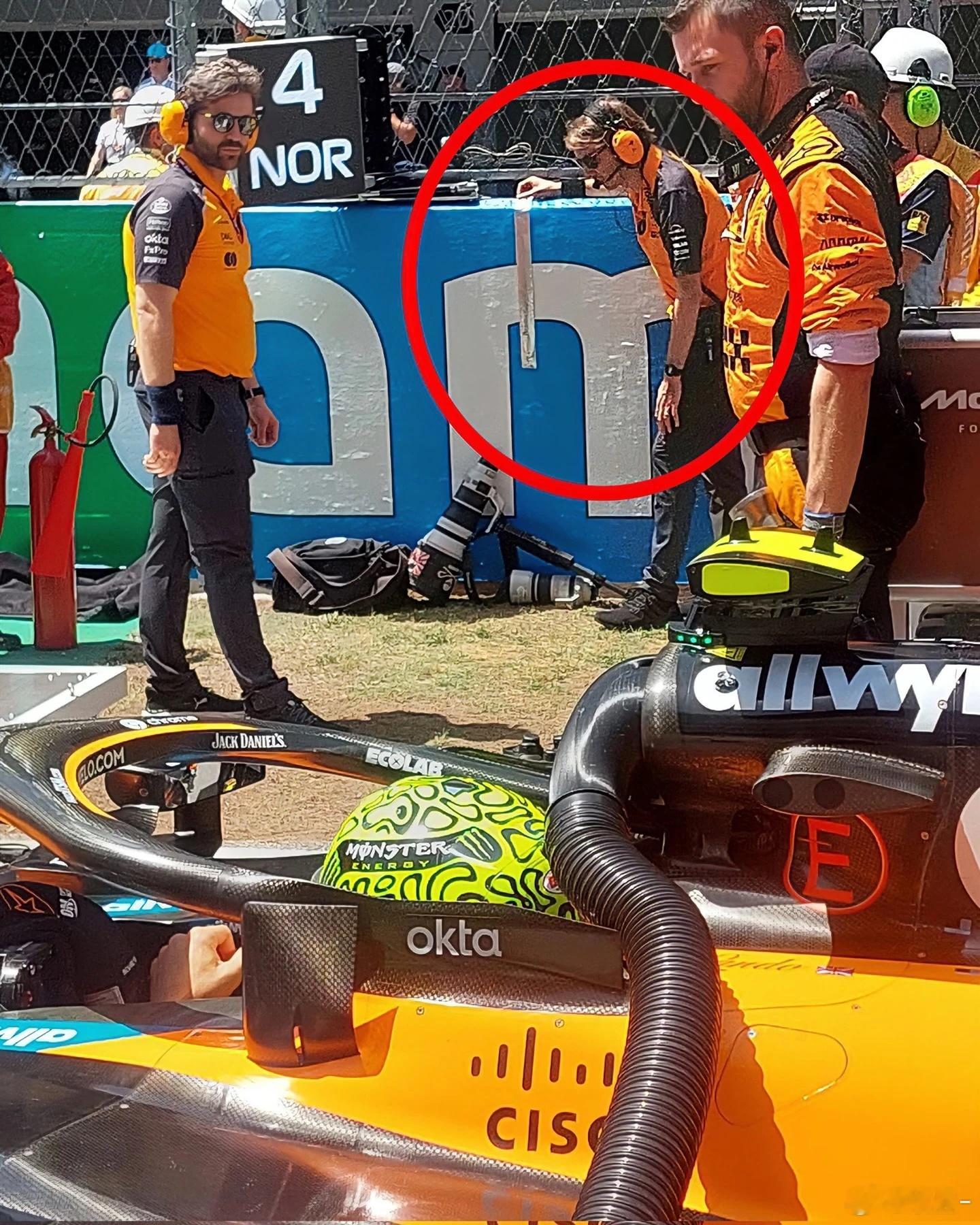 F1车手停车也有参考线，就像科目二考场路面的每一个缝隙[doge] ​​​