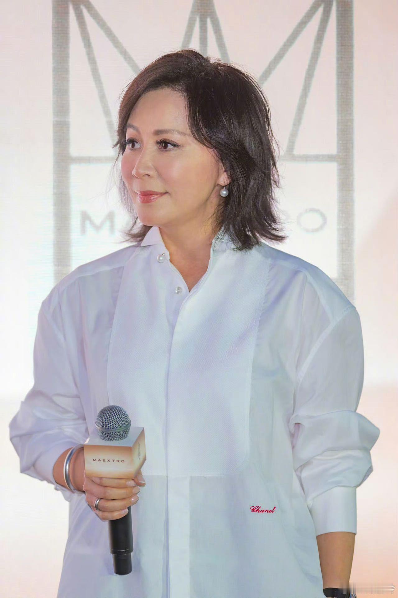 刘嘉玲自曝是E人 外向热闹和内敛安静的性格互补，没有强行改变彼此，而是尊重对方独