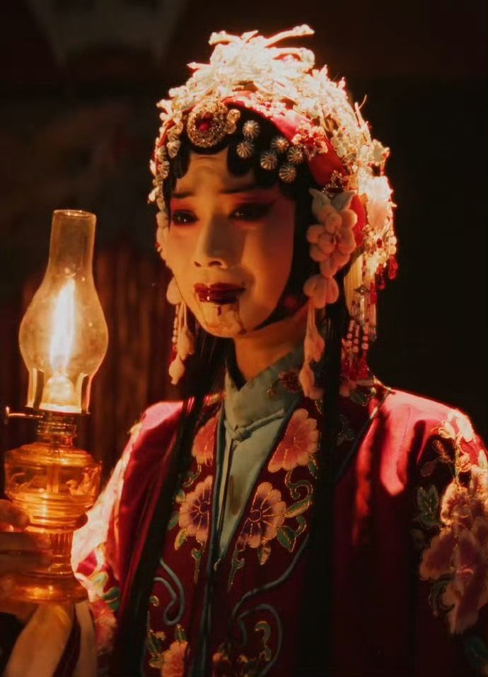 中长剧赛道来老熟人了内娱准备好接受创作震撼了吗 中长剧赛道迎来一众熟面孔，这群深
