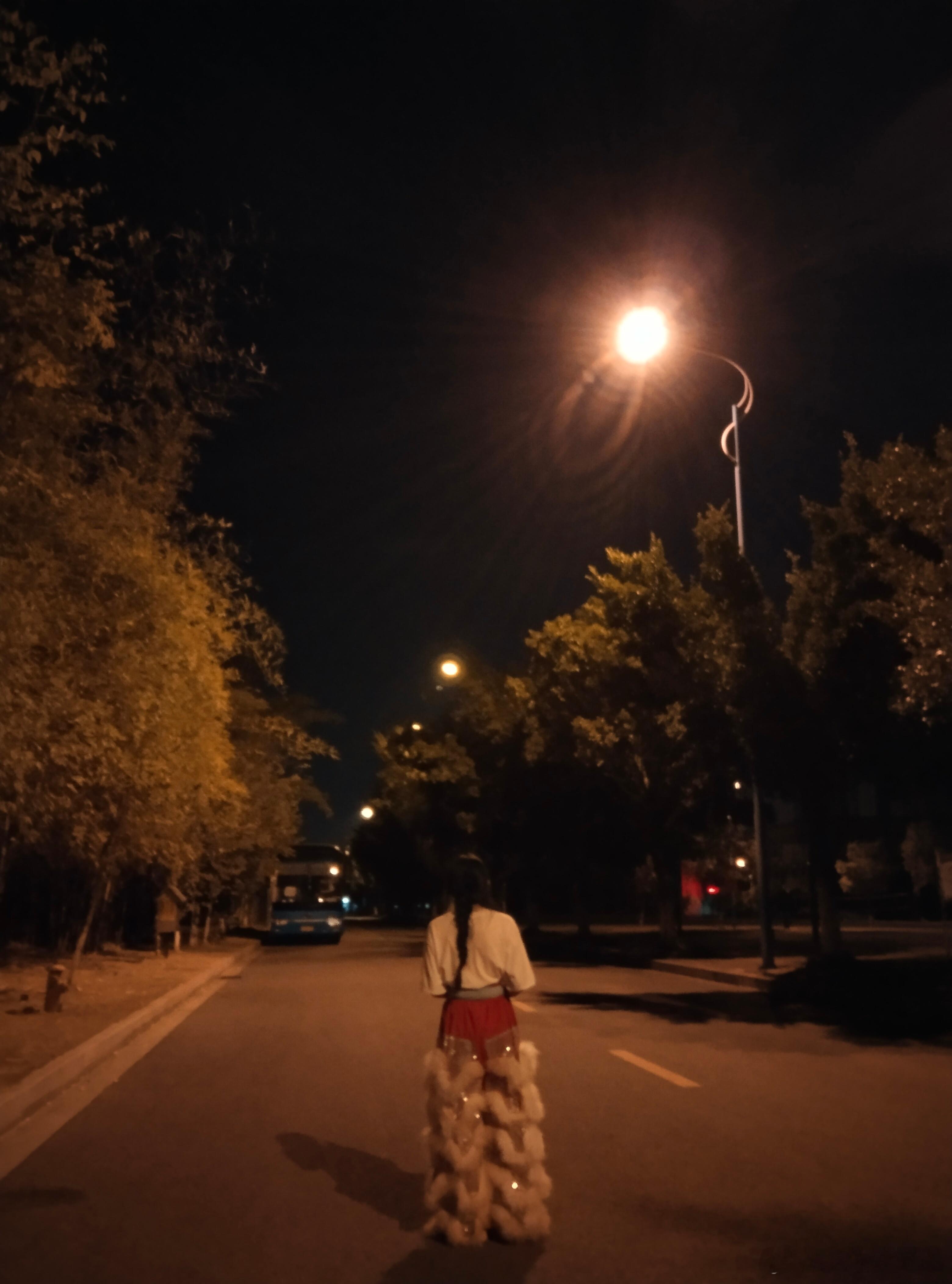 舞狮训练结束就进来溜溜了，看微博的年度报告的总结，   这三位互动最多的宝宝请私