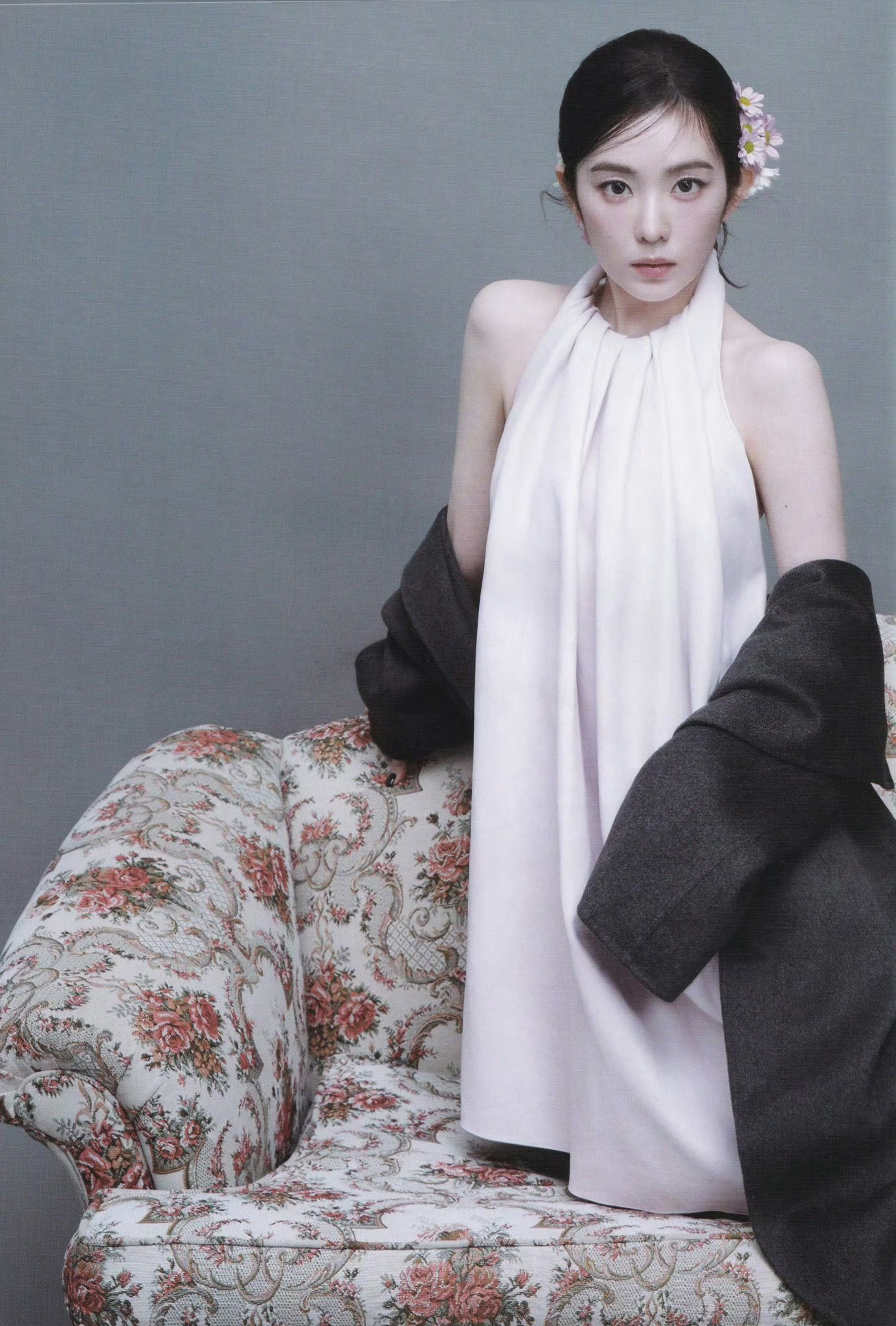 差点把张艺上认成裴珠泫两个都是清冷挂的美女，怪不得那么像哈哈 