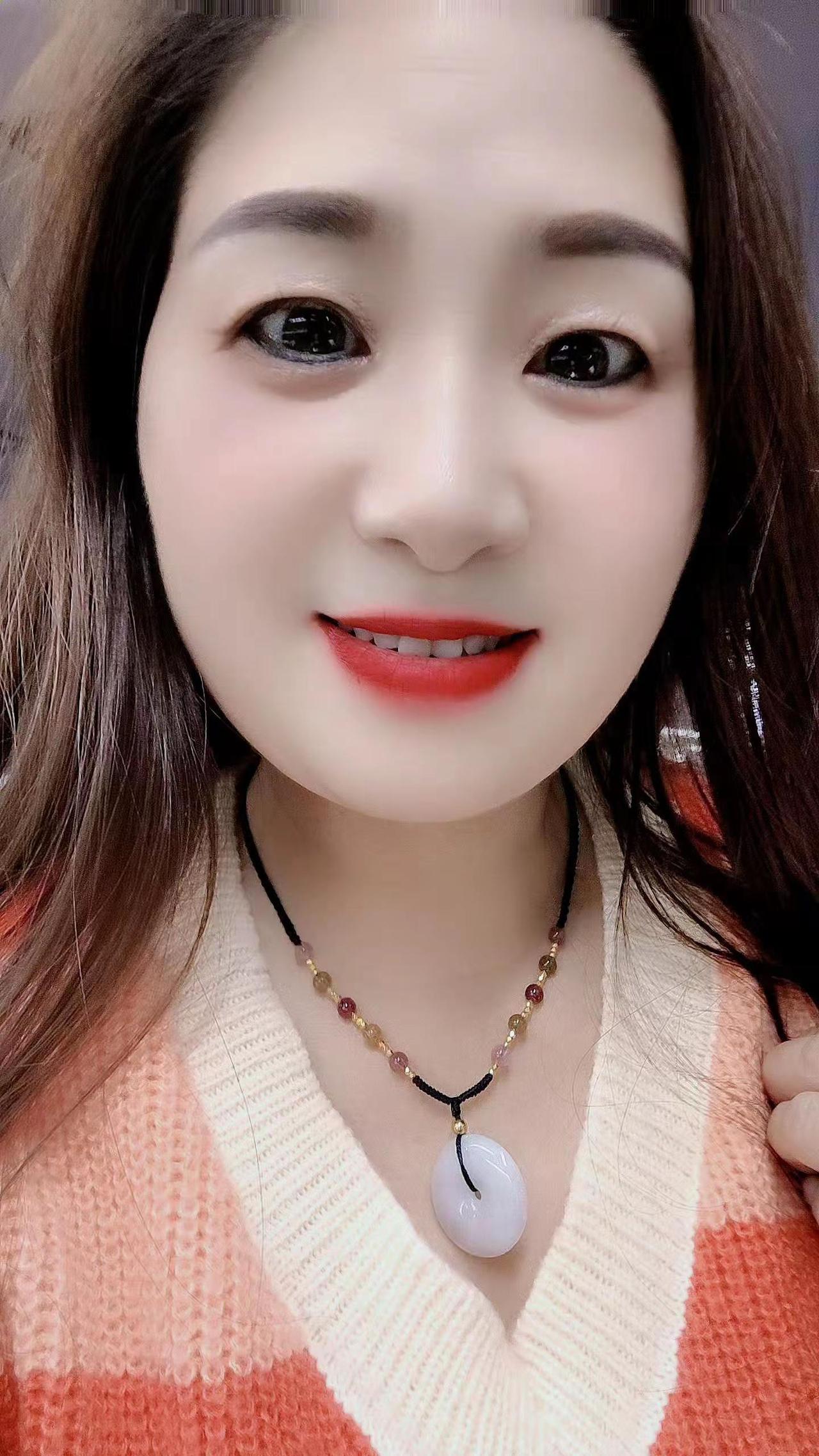 傻女人又来了，嘿嘿，不管下班多晚都要来走走，感谢支持❤️🍎😜😍☺️😘