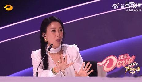 那英突然被cue后戏瘾大发 谁能拒绝戏瘾大发的那英！被 cue 点评张卓尔的舞台