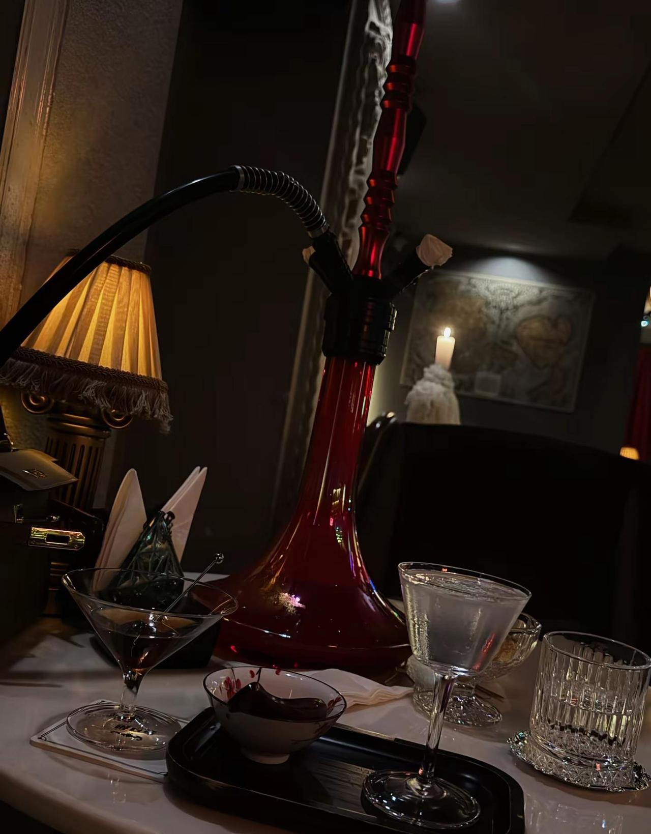 周围嘈嘈杂杂 我的心安安静静