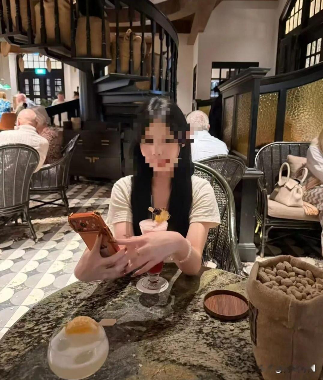 太揪心！女大学生赴泰过泼水节，竟被转卖缅甸电诈园区，20万赎金打水漂
 
真的越