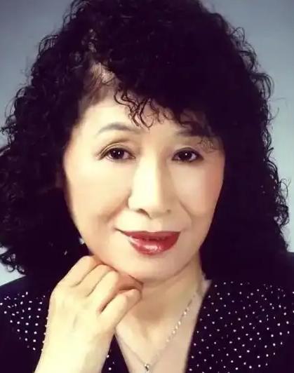 1986 年，开国上将叶飞的女儿叶之枫，身为国家经委进出口局技贸结合处副处长，却