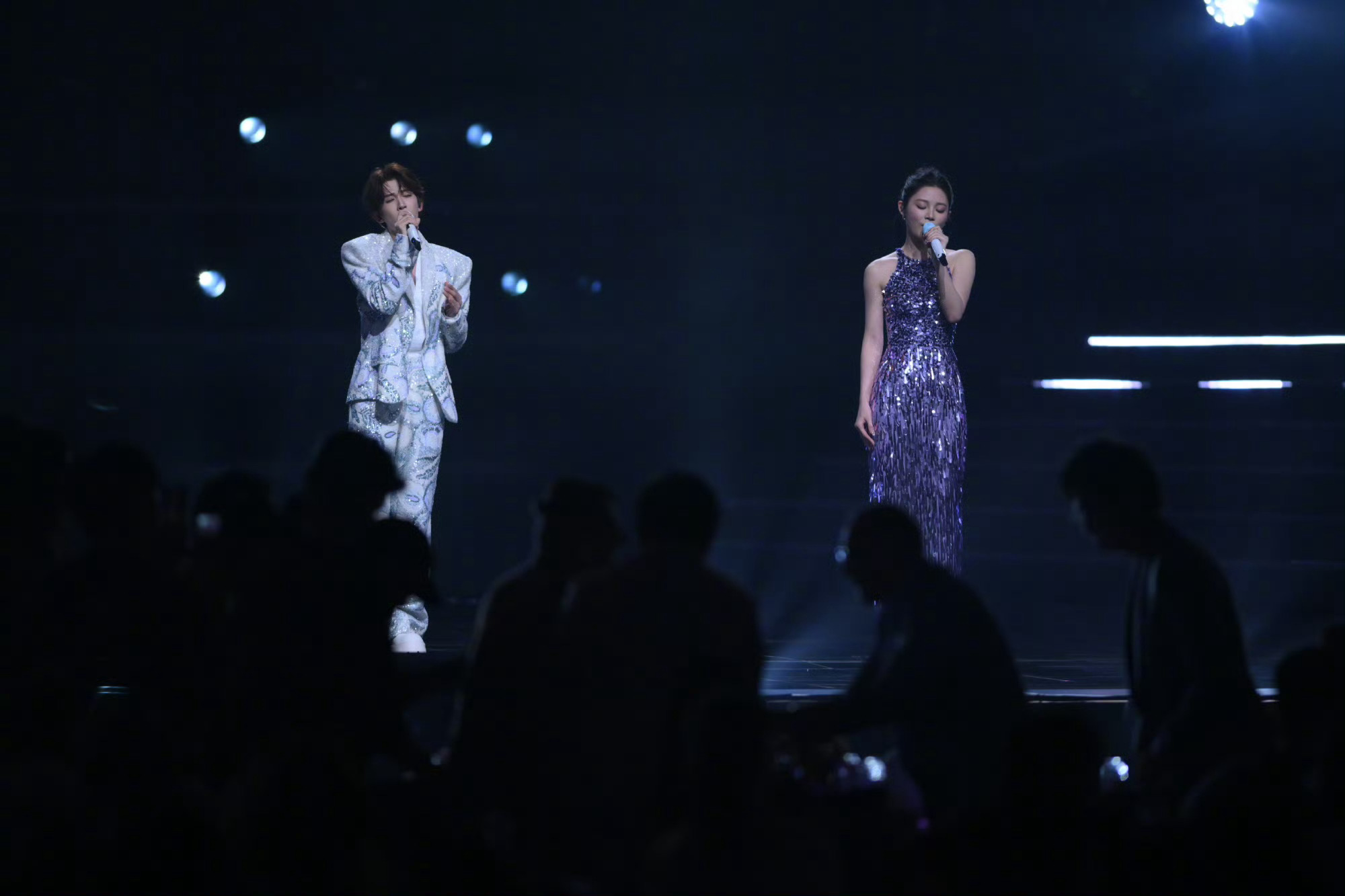 姚晓棠刘宇合唱追光 姚晓棠音色好听，和声部分很舒服！ ​​​