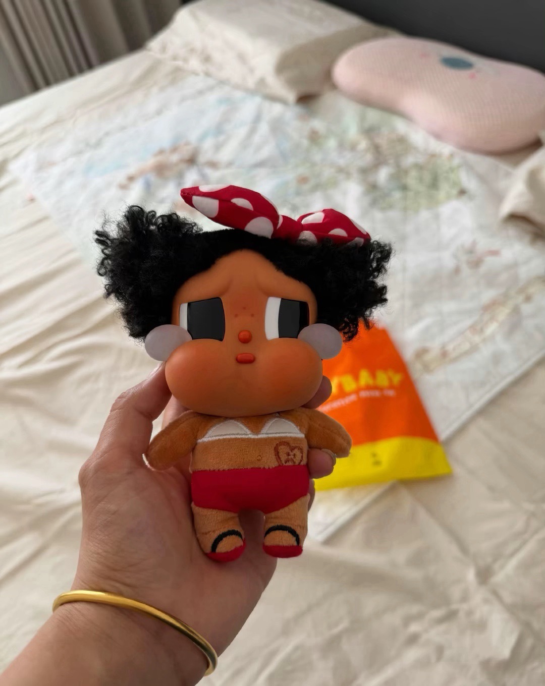 一边内耗 一边自愈 一会想开了 一会想不开  整个人都是矛盾的 谁能理解这种痛苦