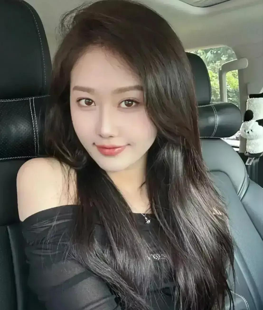 明天就正月十五了，可算是熬到头了，年三十回到娘家过年，到现在已经半个月了，好想鬼