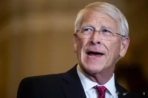 美参议员批评蓝营削减防务预算 国民党回呛：甚感遗憾 不应打空白支票

2月3日，