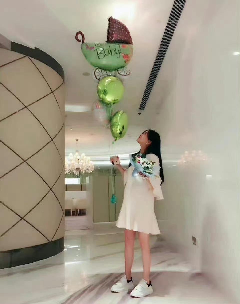 时间过的好快一眨眼9岁啦 生日快乐🎂绵哥🧽 angelababy