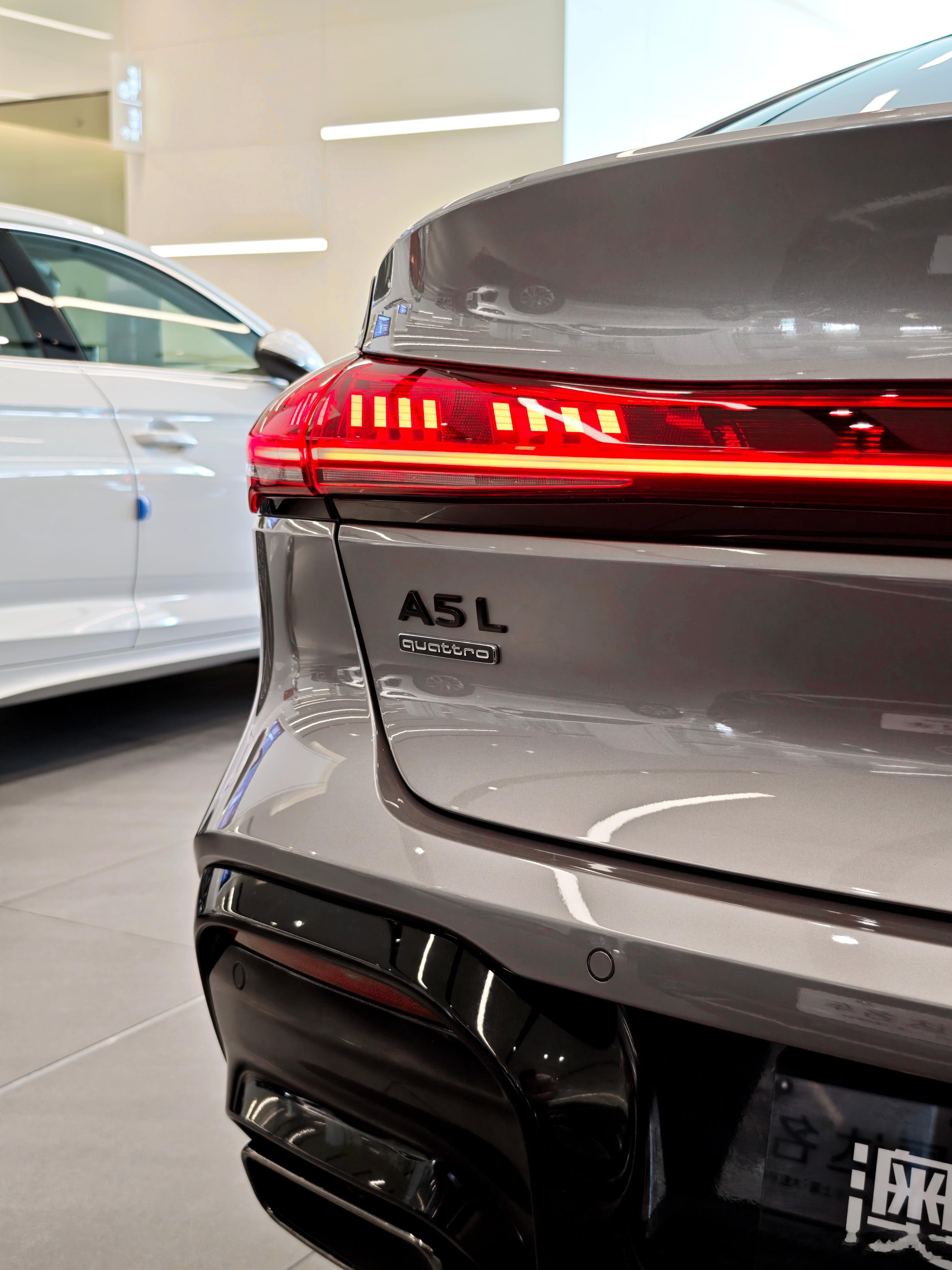 光速到店！热乎的！上汽奥迪的A5L sportback！而且这台是200kw顶配