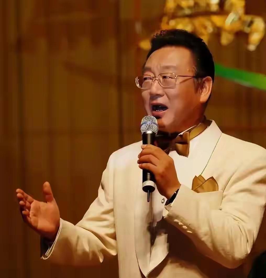 "开除军籍、持外国绿卡、骗财骗色"，蒋大为身上标签，哪个是真的

说起蒋大为，很