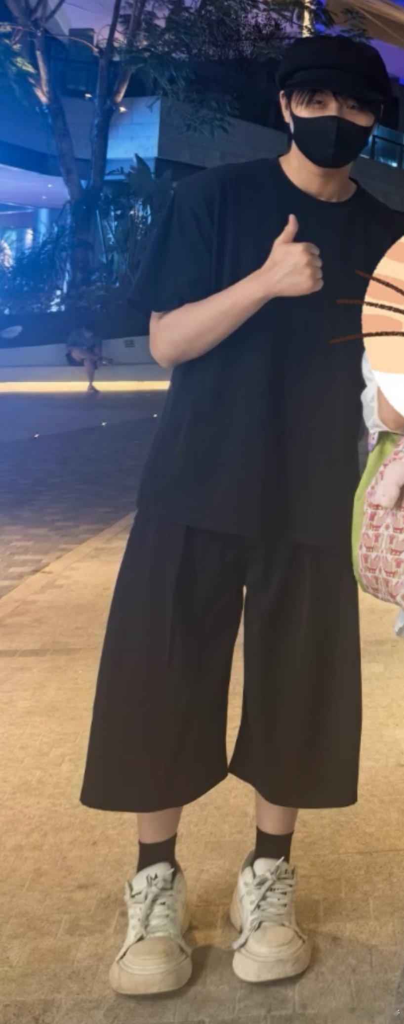 双高胎 如同开胶了般，太省了。 