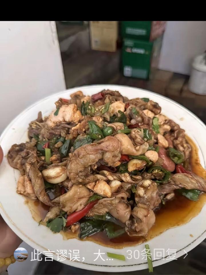 我发现哈尔滨一个有趣的现象，费了挺大劲供出去一个大学生，然后大学毕业后大多数找不