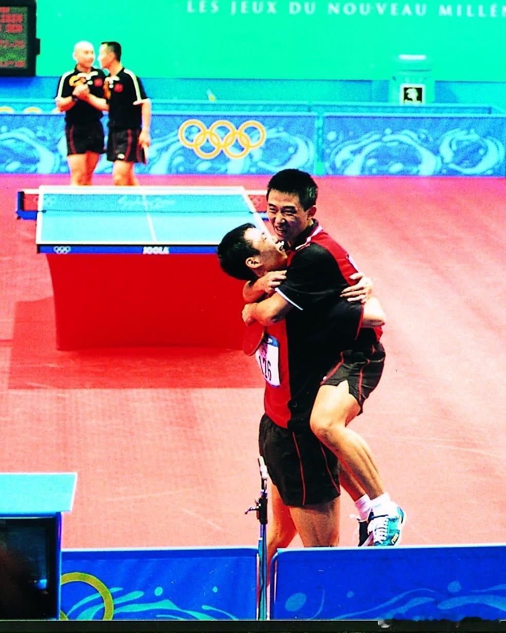 ITTF：✨ 重温2000年悉尼奥运冠军时刻 ✨25年前，悉尼奥运会为我们带来了