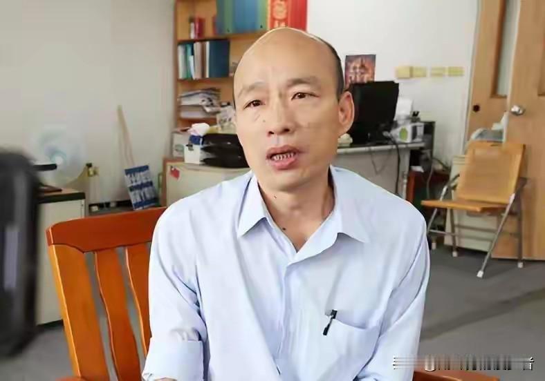 韩国瑜被指“卖党求荣”后，韩粉愤怒，郑丽文发声，徐巧芯回应

军购案蓝营内部没有