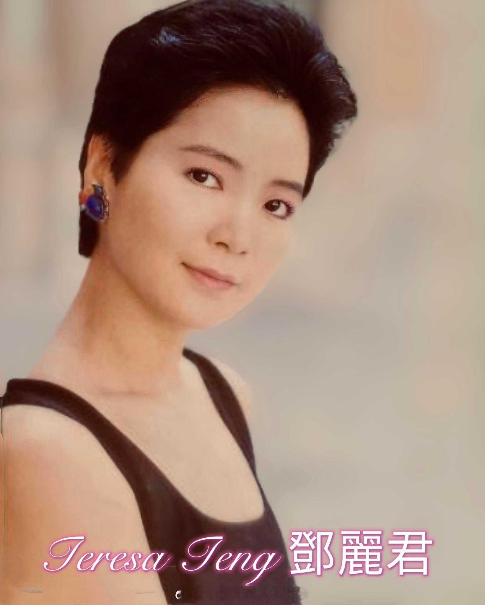在巴黎逛街时，若有人前来用法语搭讪，邓丽君通常都会很礼貌的应付几句，听不明白的话
