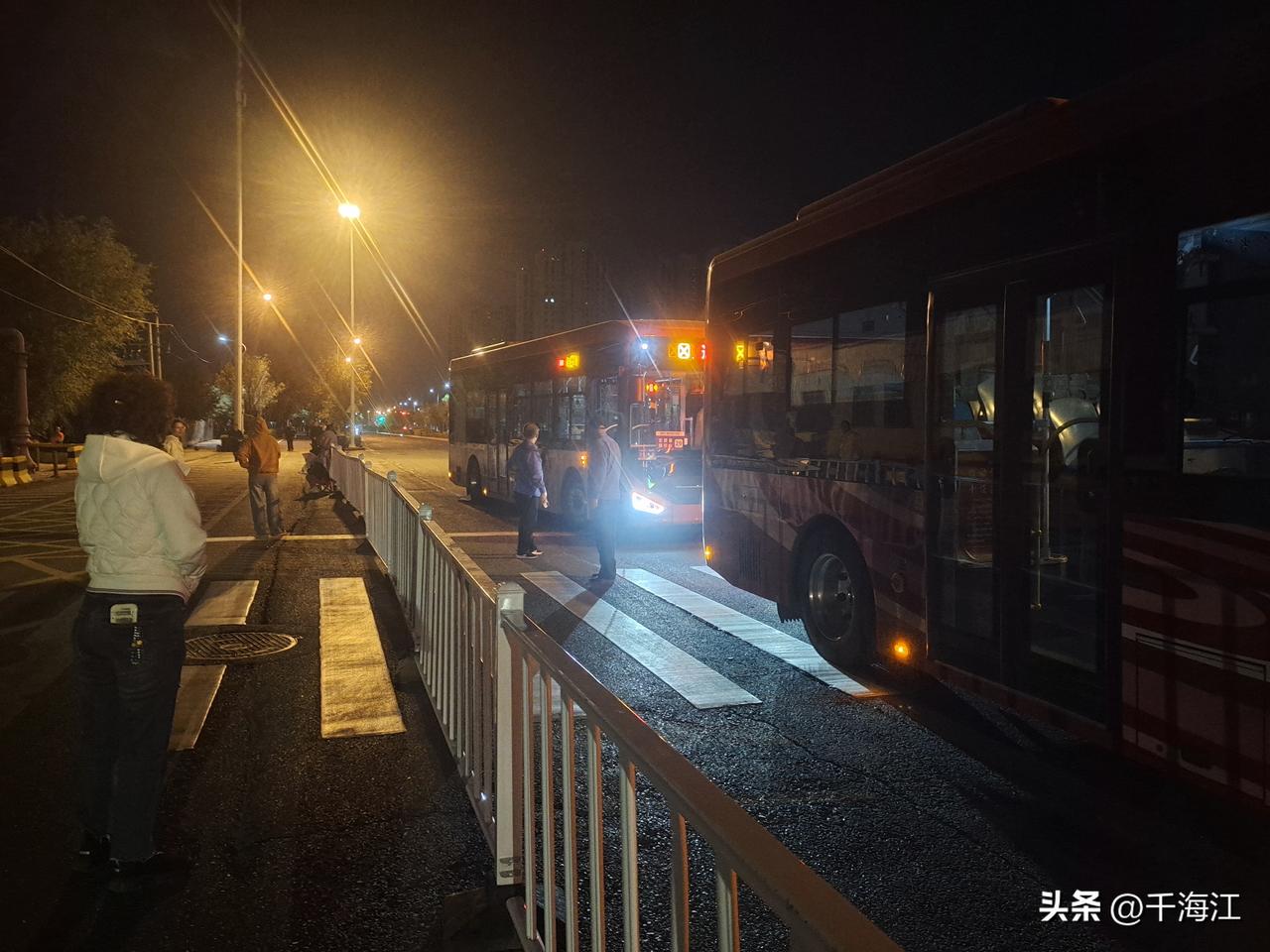 9月13日，2026乌鲁木齐马拉松的圆满成功举办，是全市各族人民群众，是主办单位
