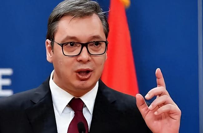 武契奇预警三战将至，中国隐忍背后藏着怎样的全球大局？

大家好，我是小派。和平年