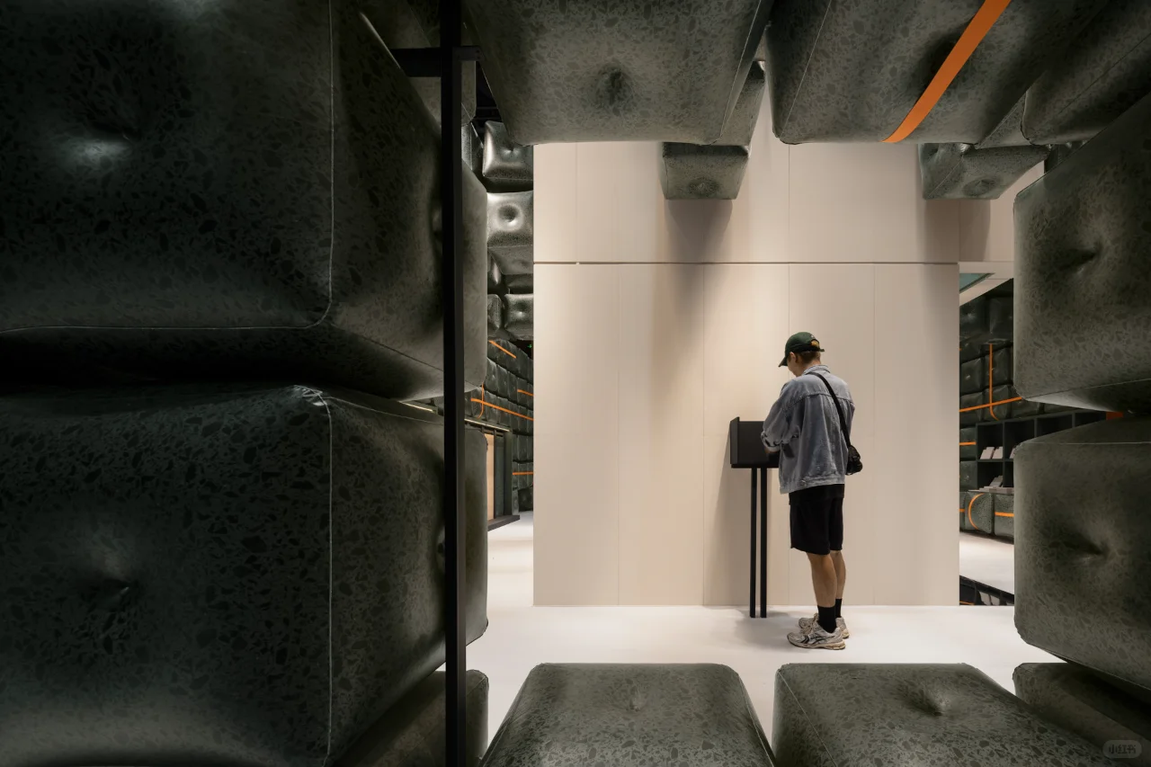 FRAME年度入围 | 浮石 ⬛ 包裹的艺术