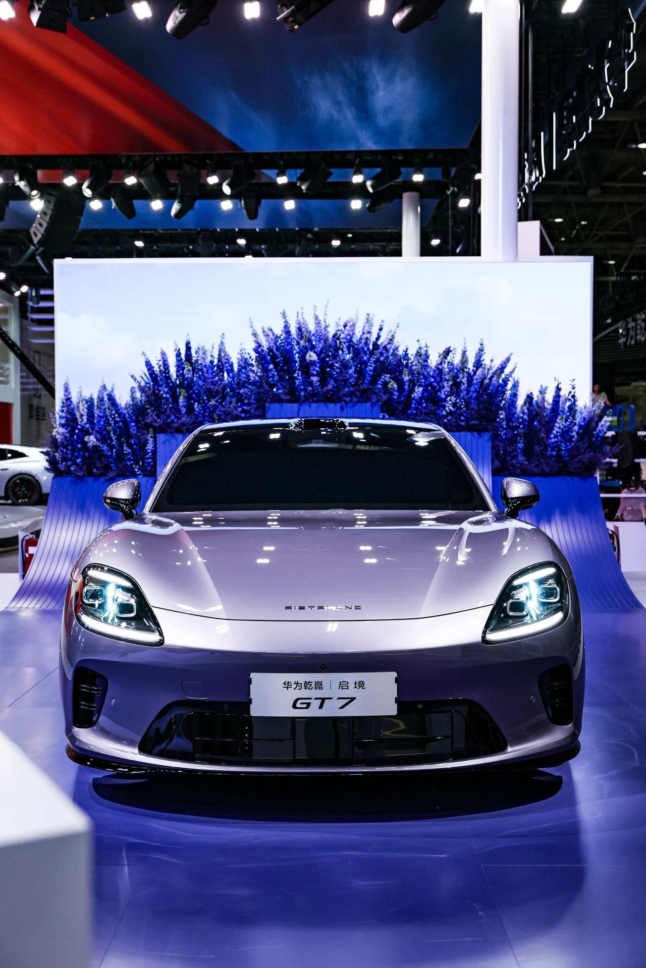 原生融合打造出行智能体，启境GT7的AI进化论
现在的新能源车都在谈智能化，但能