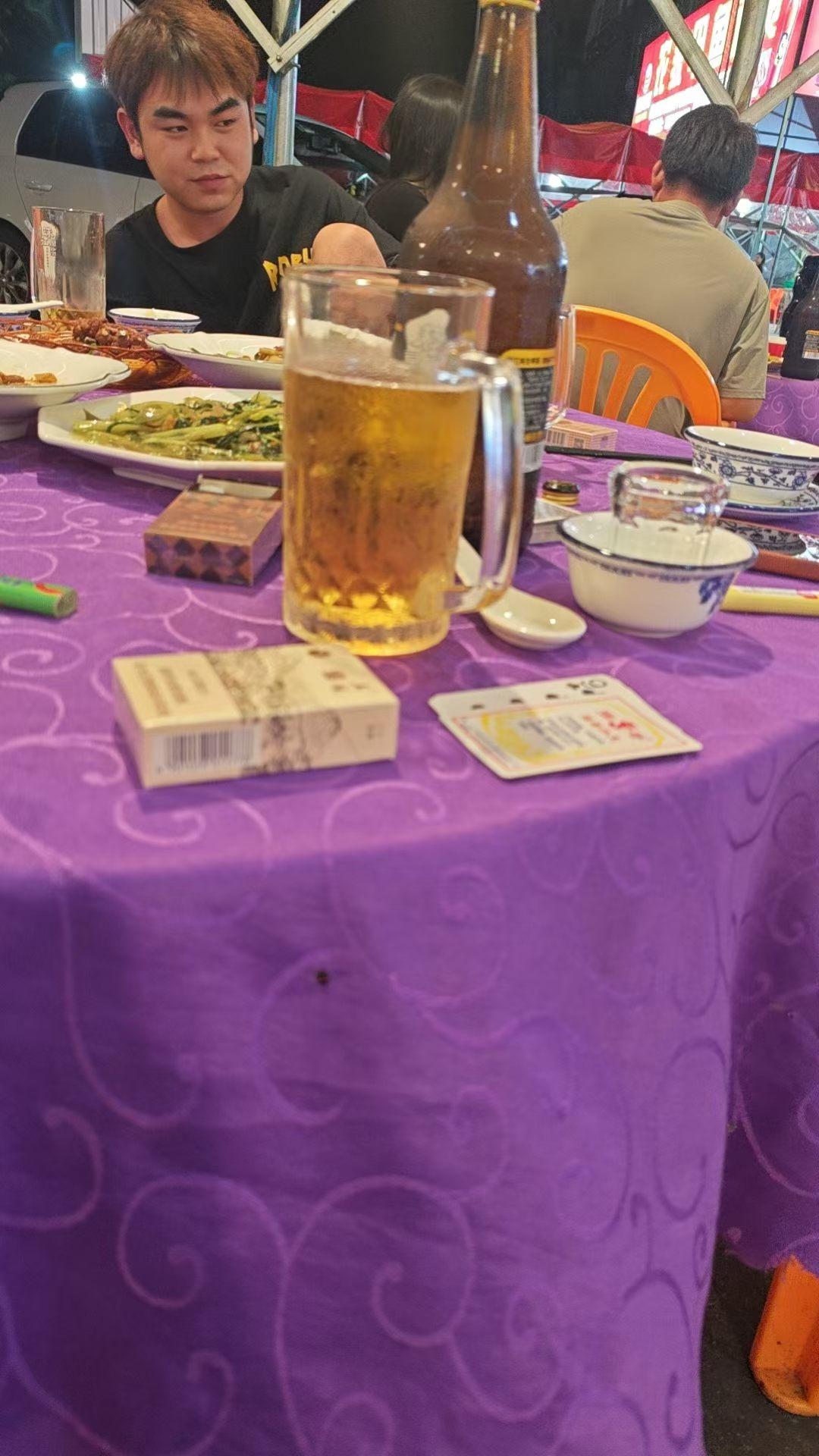 电商对经济发展好的城市没有什么的影响，但是，对于落后的地区真的是有影响，主要是大