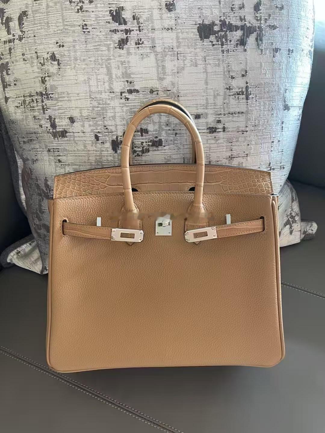 Birkin25 奶茶色雾面鳄鱼Touch 包型气质都很优秀 自用送礼都可 