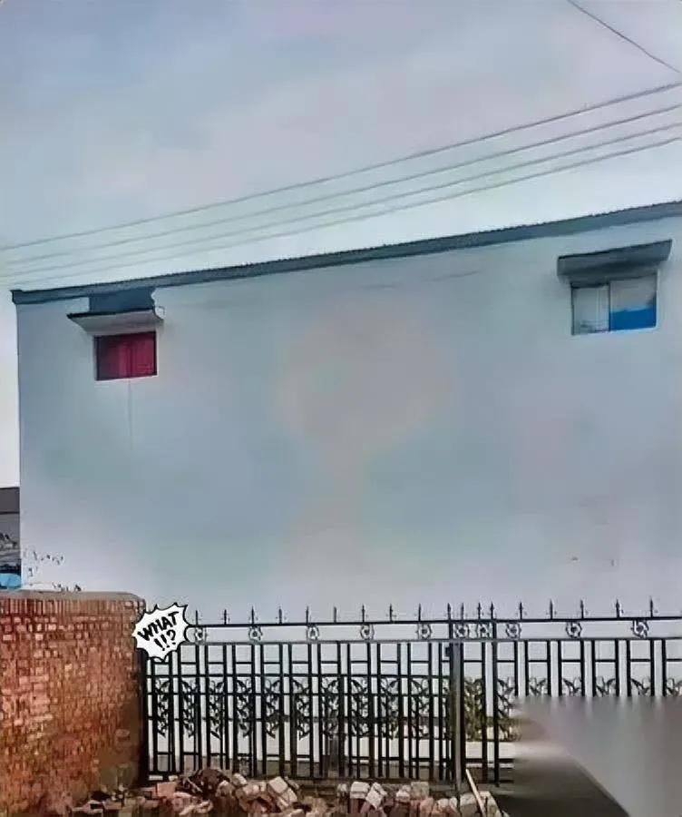 墙全白了！谁动了村民的“钱袋子”？

好好的壁画村突然遭了殃！之前靠满墙创意画成