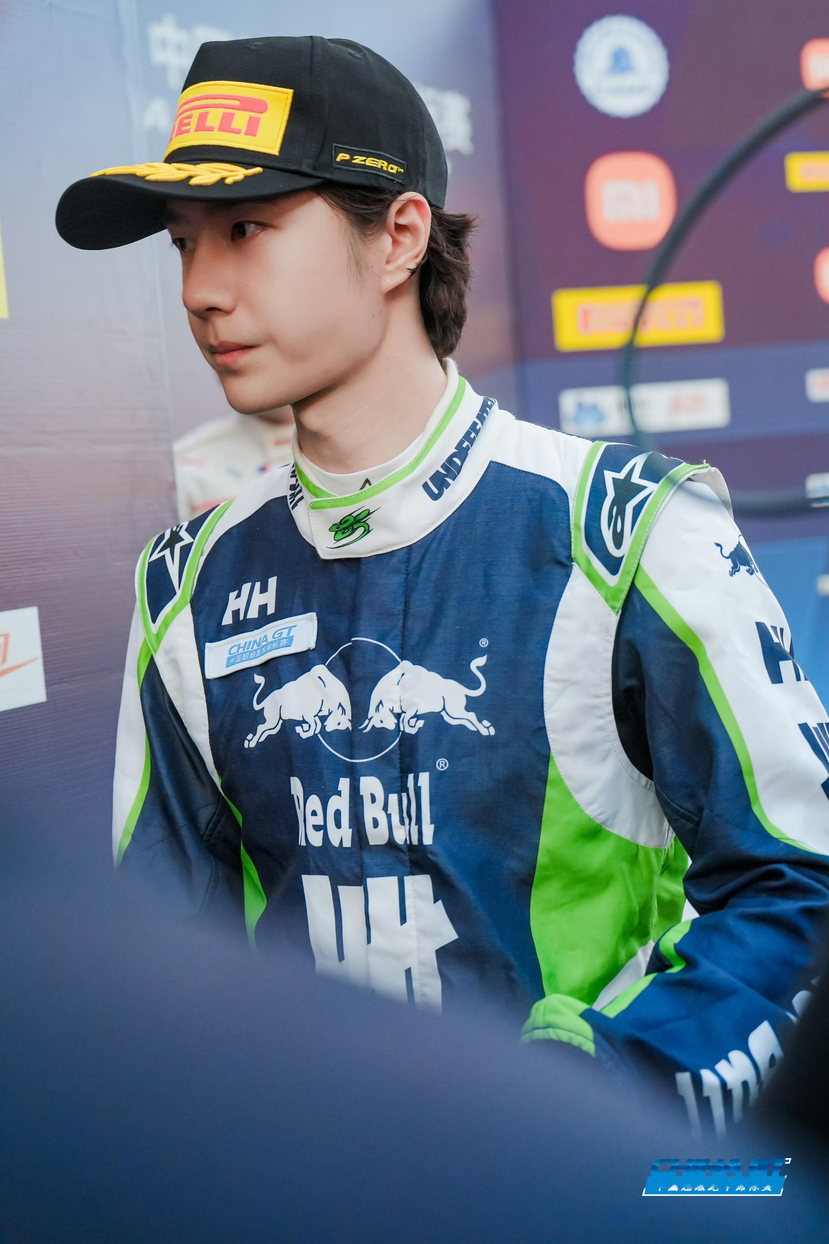 王一博 wyb85racing 周日    阴天☁️难过  愤怒   遗憾   