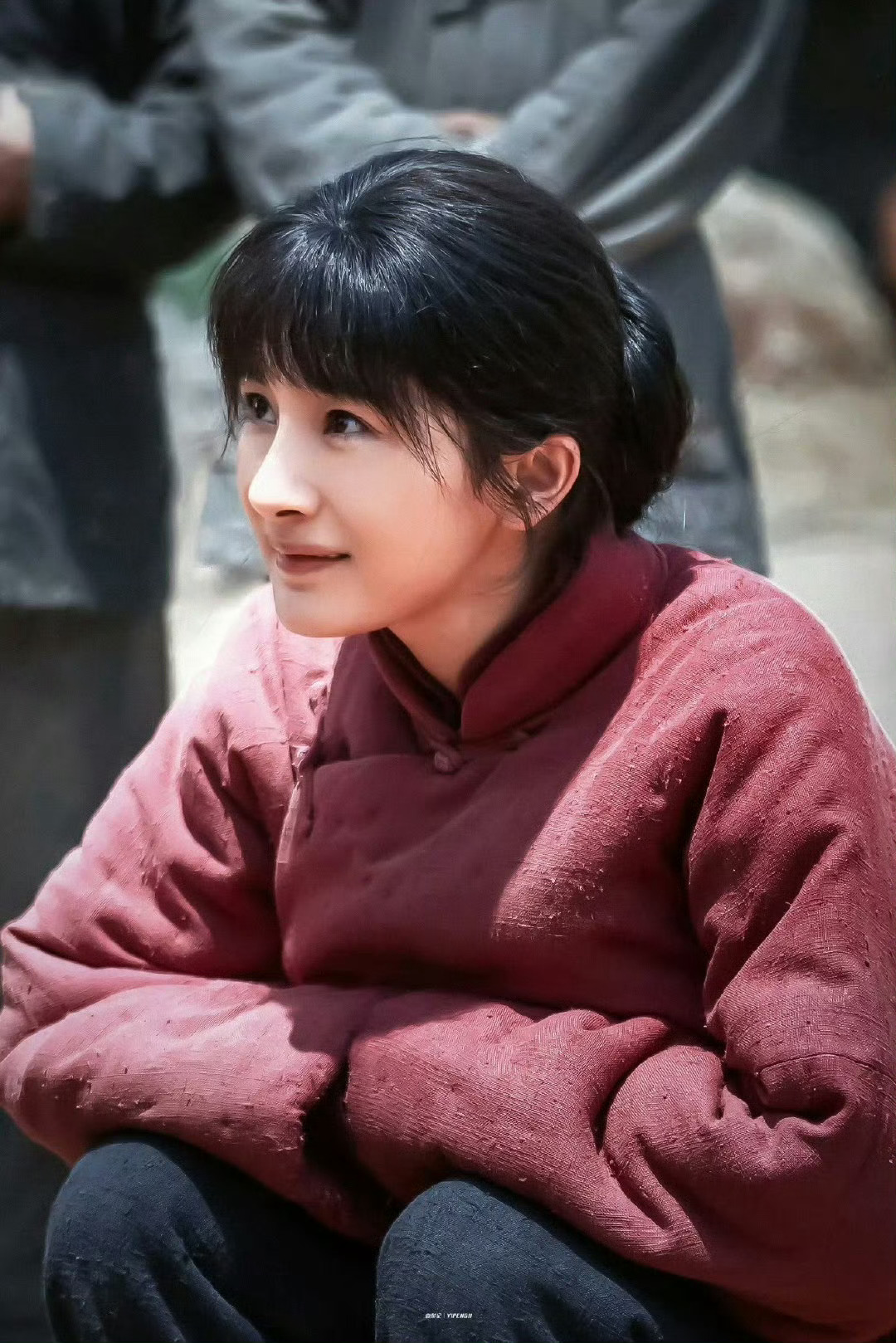 杨幂种地吧综艺录制 我们宁绣绣戏里种地戏外也种地，欢迎大家都来看我们《生万物》啊