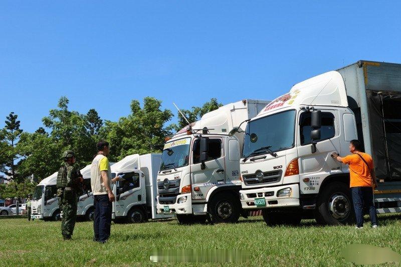 台海局势 台伪军在汉光演习过程中高调征用民间厢式货车、加油车、叉车、仓库、室内运