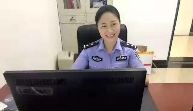 警徽温柔亦铿锵！女警曾艳扎根刑侦十余载，用守护照亮少年成长路
 
面对深夜审讯、