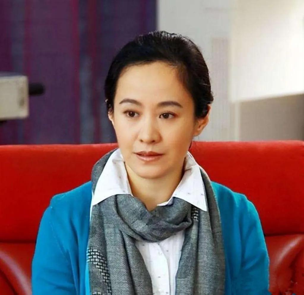 被名导丈夫捧红，戏里戏外皆低调，56岁依然美丽，无儿无女太可惜

剧雪，60后、