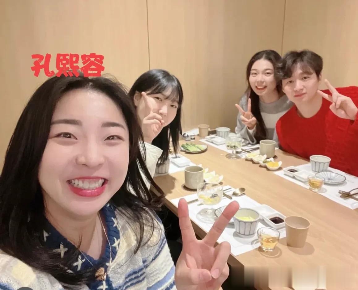 羽毛球球迷福利放送来嘞✅
 一些罕见的亚洲羽毛球运动员照片[心]
  🈶大家熟