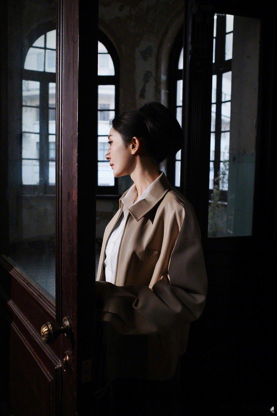 杨幂穿prada的女王 