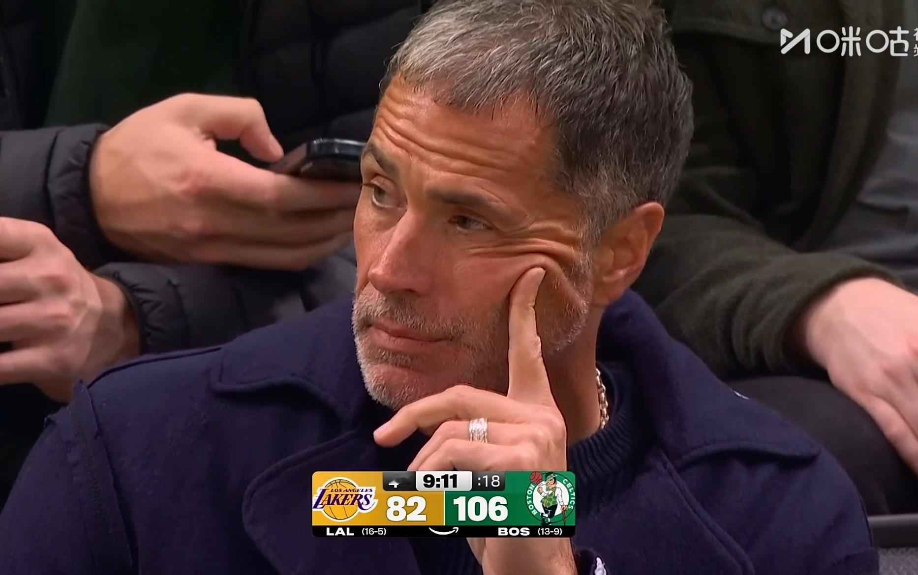 今天房产经理来了，把那些混子都交易了。