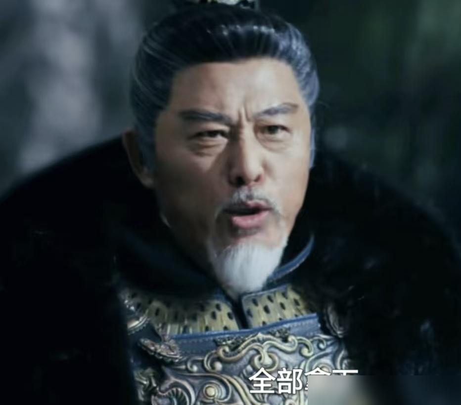 《逐玉》里卢勇演的贺将军战死下线，出色的演技愣是没掀起一点水花。
 
他是上戏科