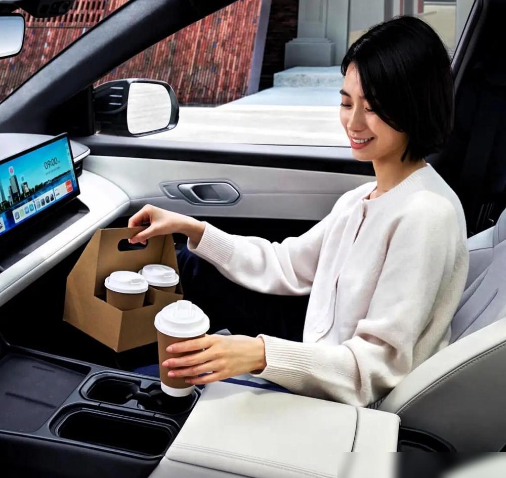 美国动不动就给中国加征关税，是因为其迷信