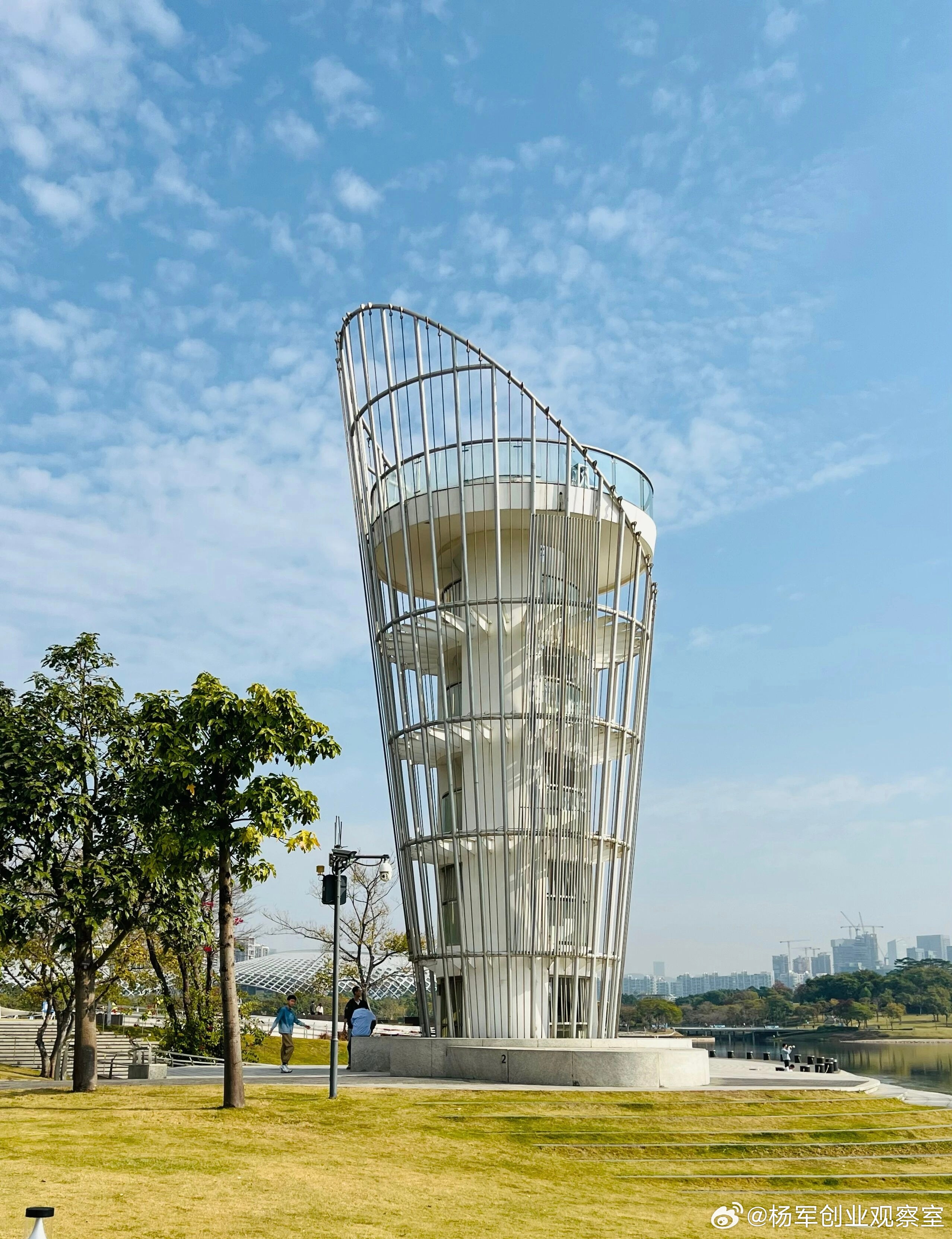 很多企业的股权结构，还停留在“资本为王”的旧逻辑里：谁出钱多，谁占股大。出力最多