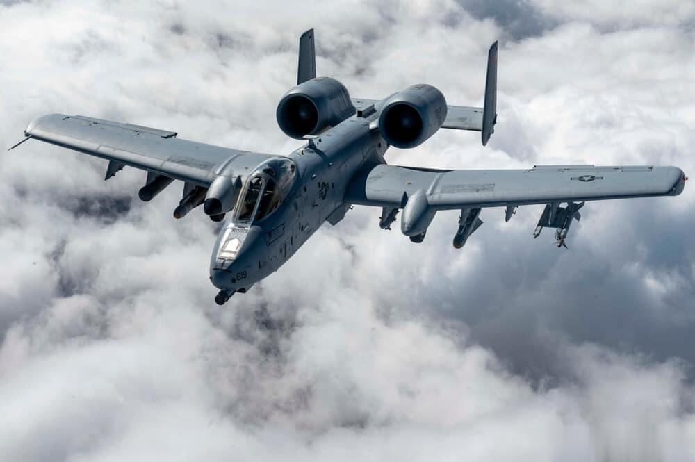 A10：还能再战500年#外军影像##兵器影像##武器装备# ​​​